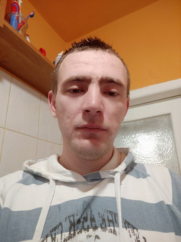  ,   Yroslav, 33 ,   ,   , c 