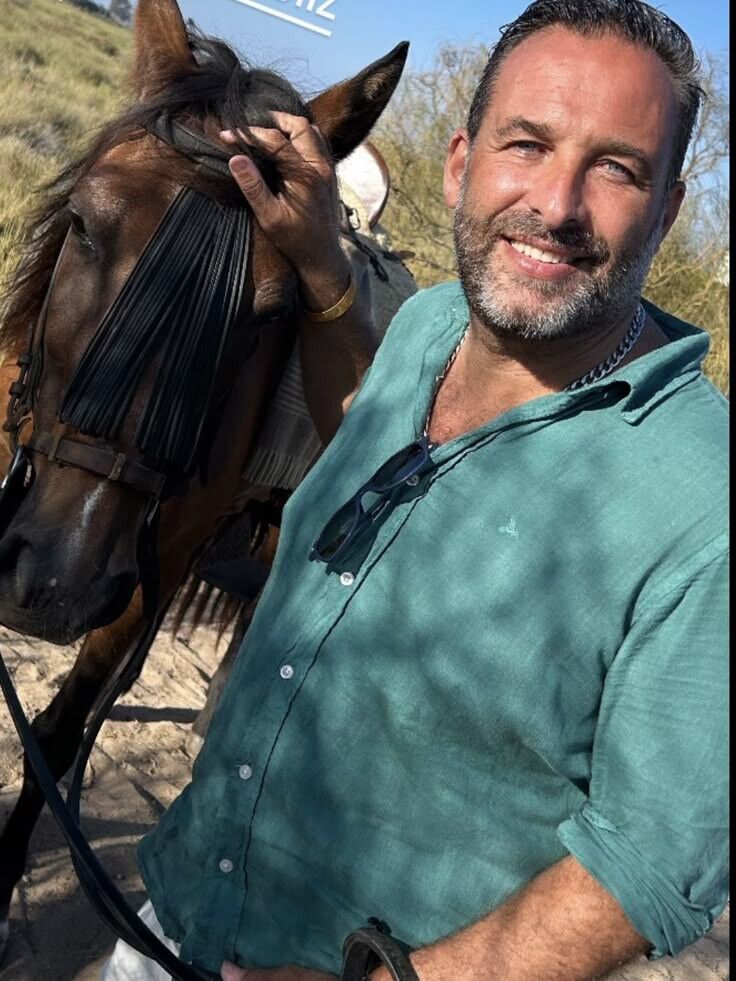  51338390  Carlos Lucas, 79 ,    Palais-Bourbon