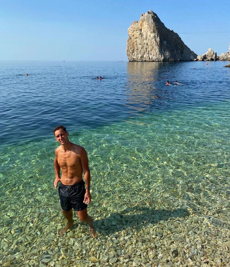  31085490  Vadim, 38 ,    