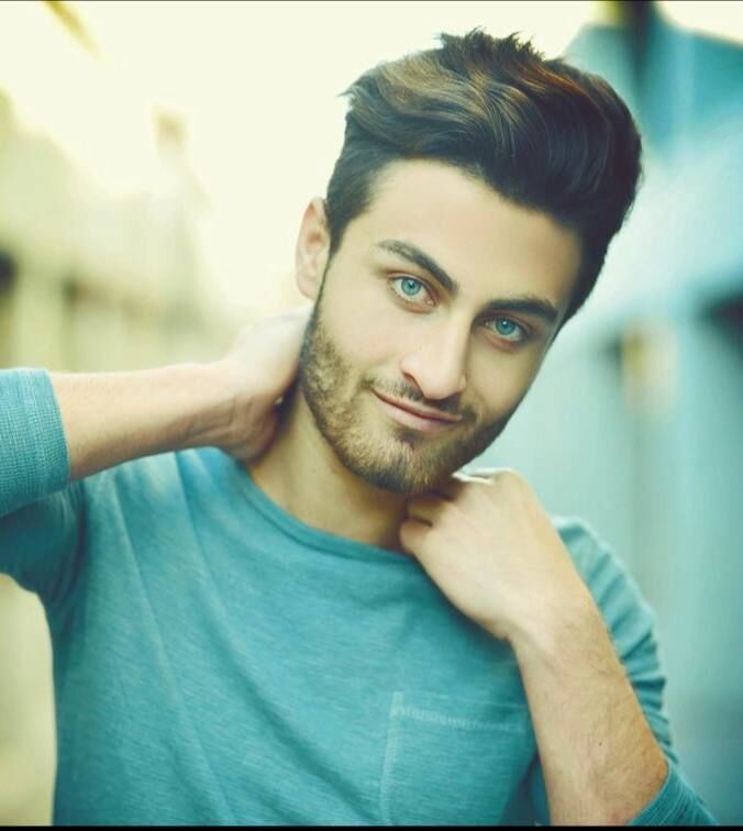  53492480  Mehmet, 28 ,    Cookham