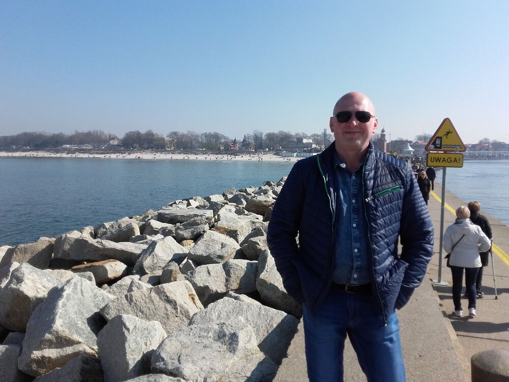  Warszawa,   Ruslan, 51 ,   ,   , c 