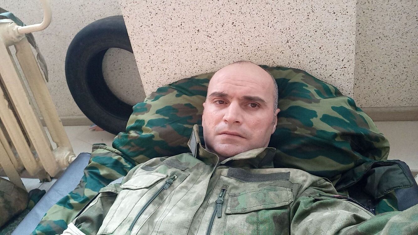  ,   Alik, 42 ,   ,   