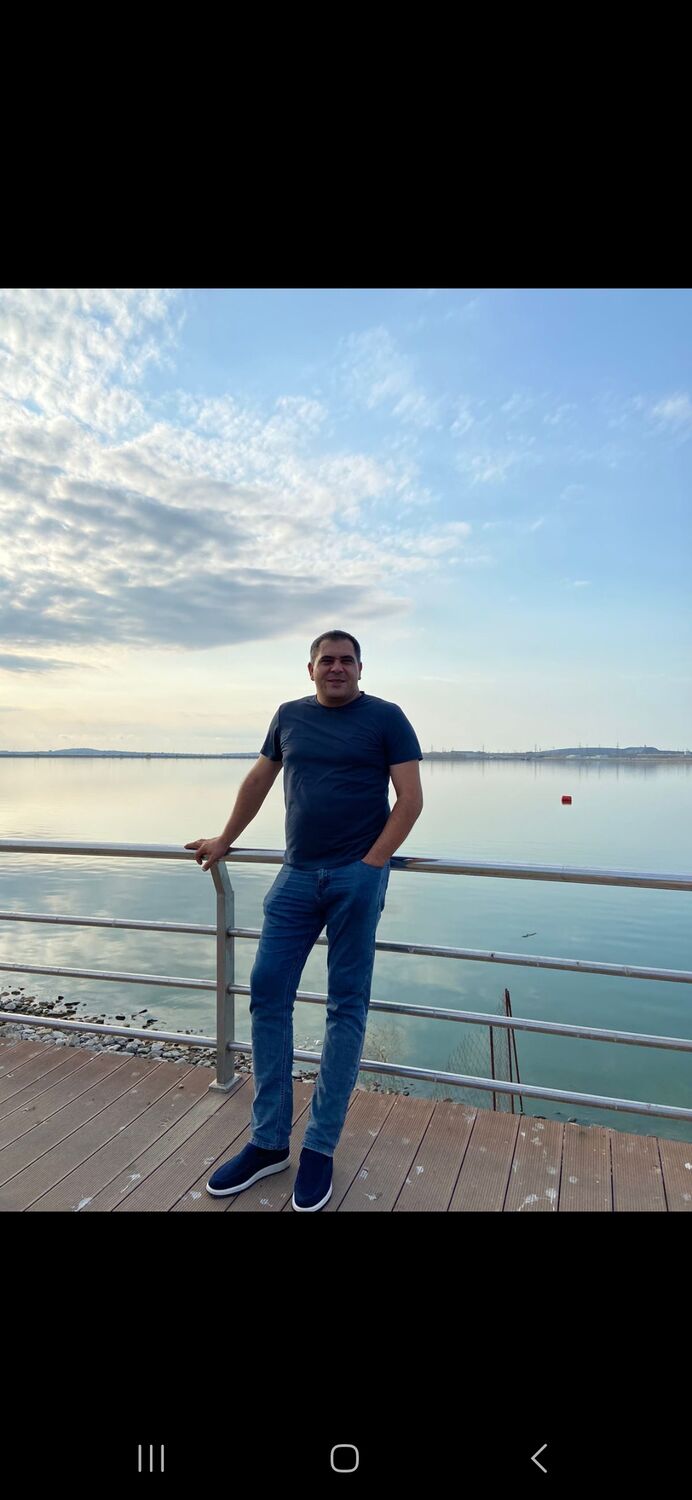  ,   Emin, 36 ,   ,   
