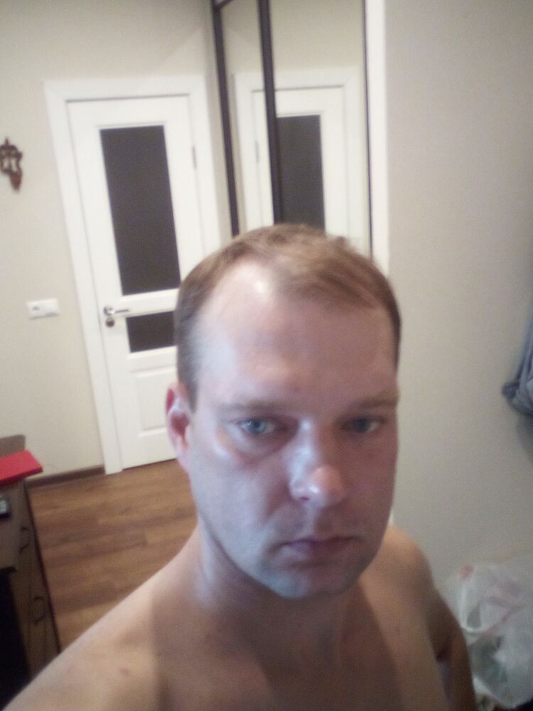  45539120  Alexander, 35 ,    