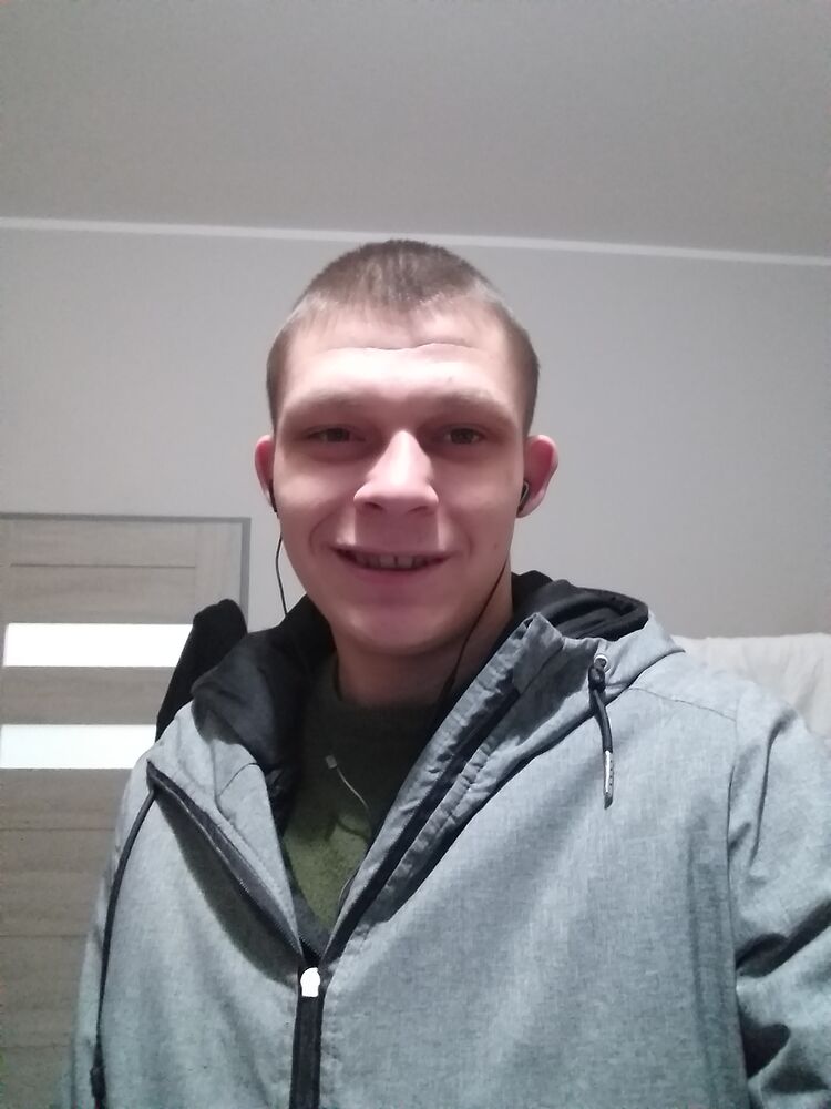  Zory,   , 24 ,   c 