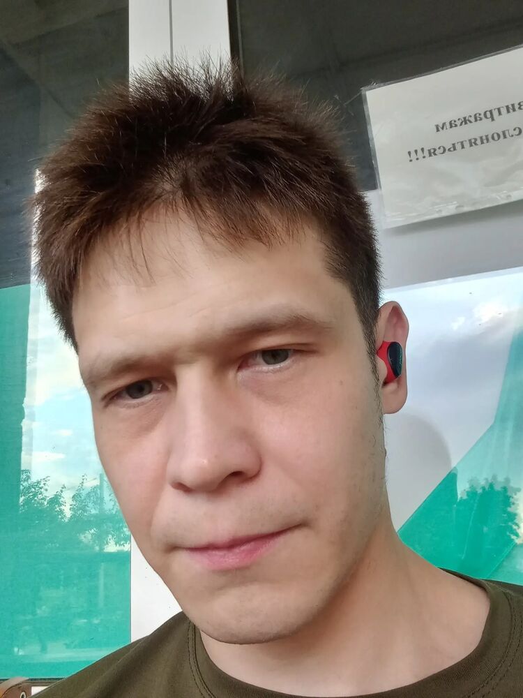  ,   Artyom, 36 ,   ,   , c , 