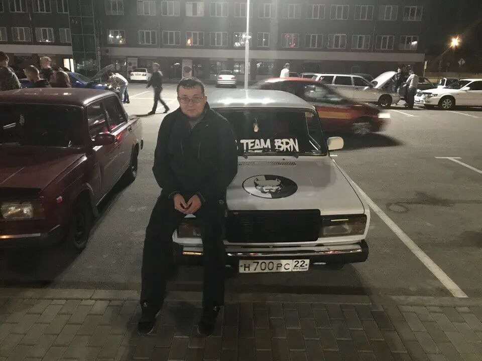  41553430  , 28 ,    