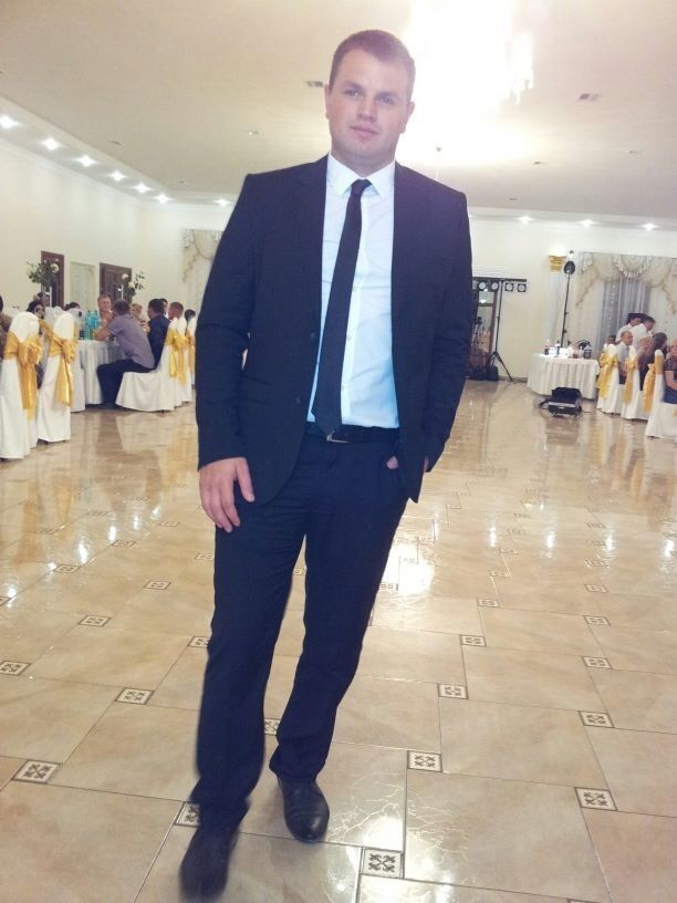  ,   Tolik, 40 ,   