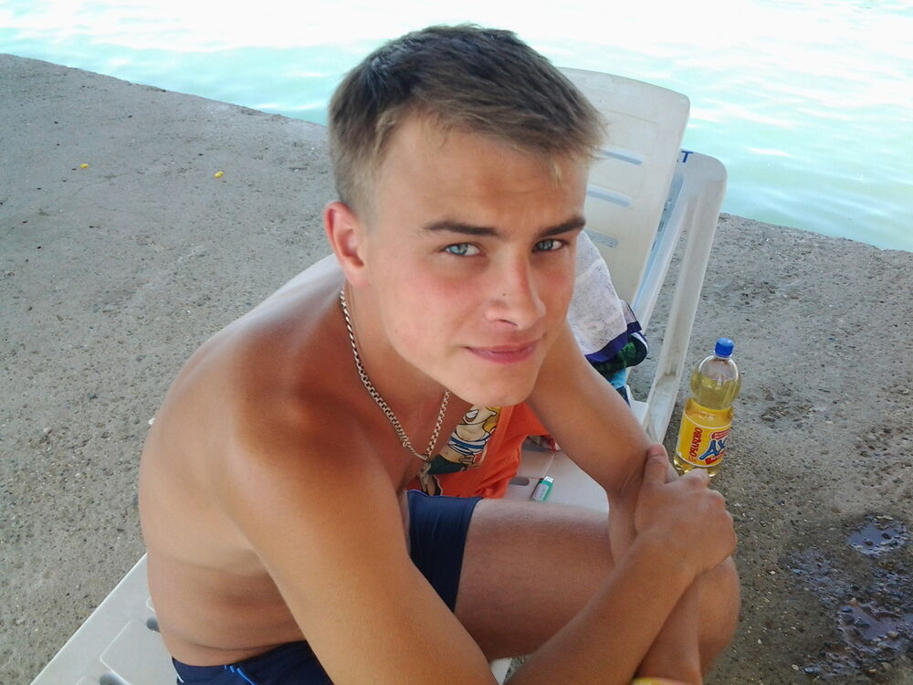  4566420  Serezhka, 32 ,    