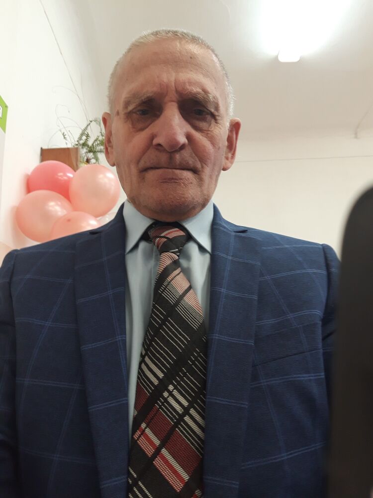  28446930  , 76 ,    