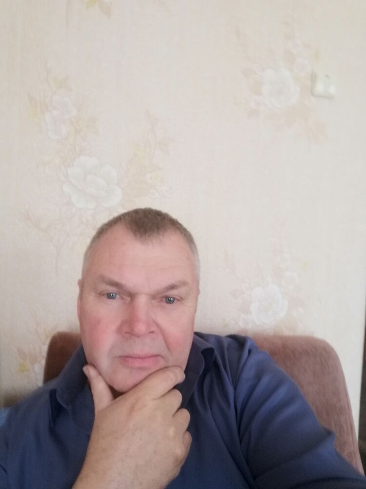  46517940  Yury, 62 ,    