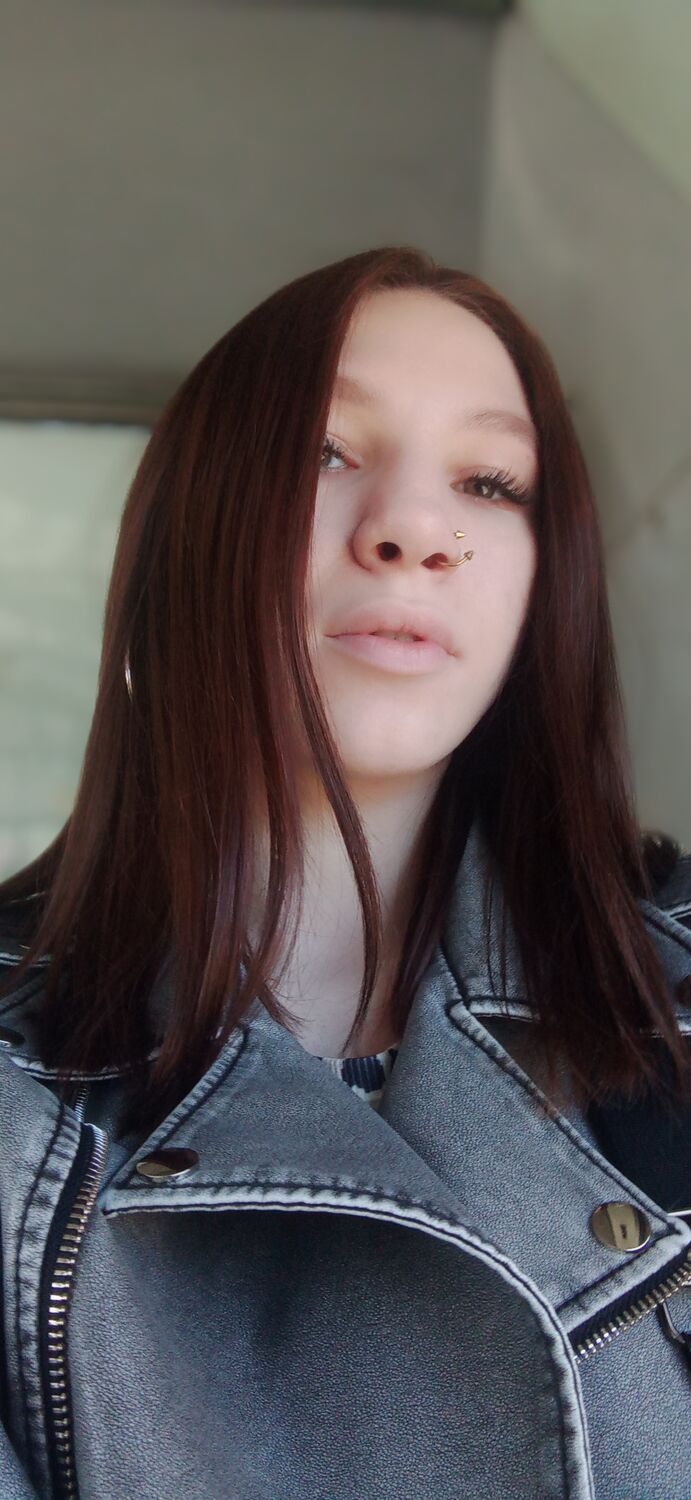  44109520  , 22 ,    