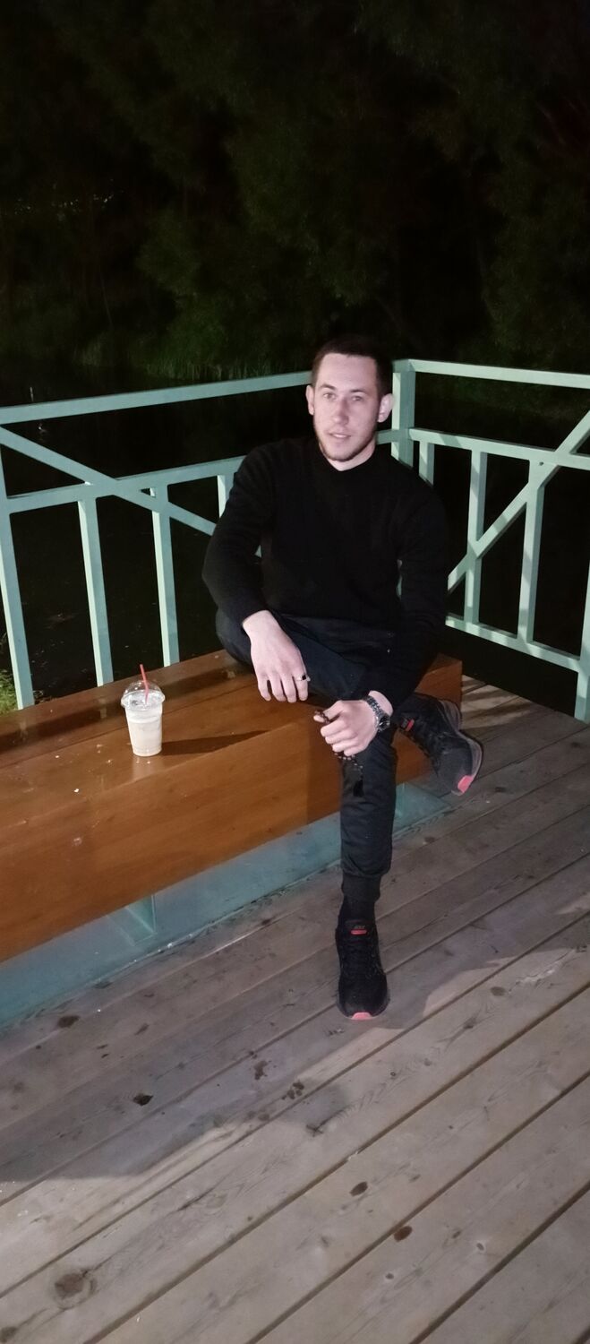  38489230  Kirill, 22 ,     