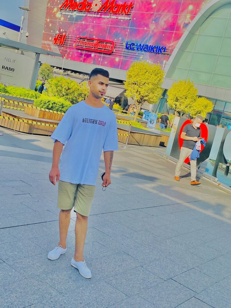  ,   Faisal, 25 ,   ,   