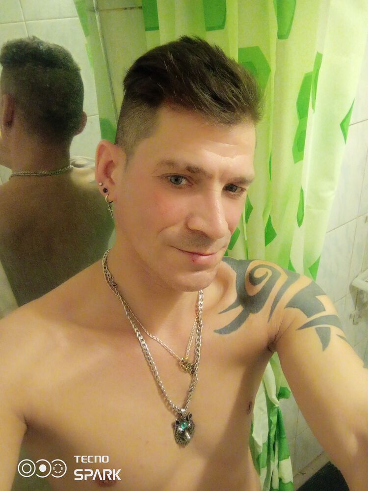  32457050  Lublee, 37 ,    