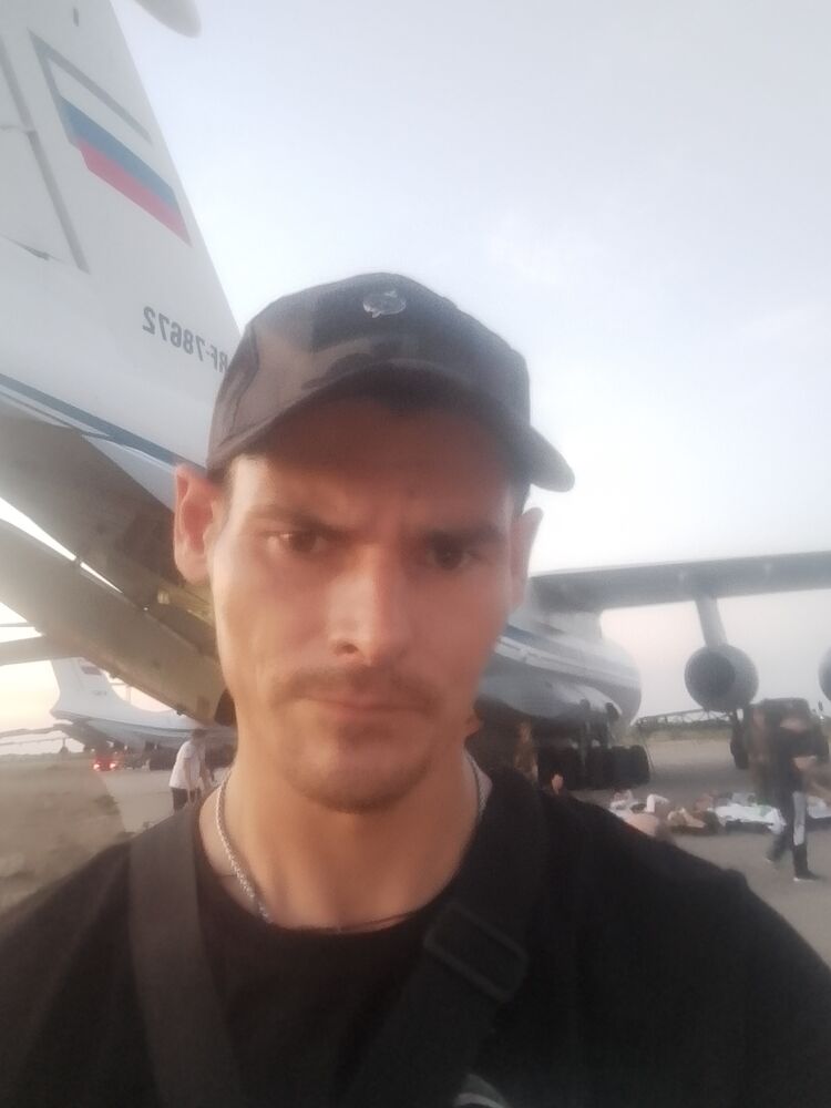  52967610  , 42 ,    -