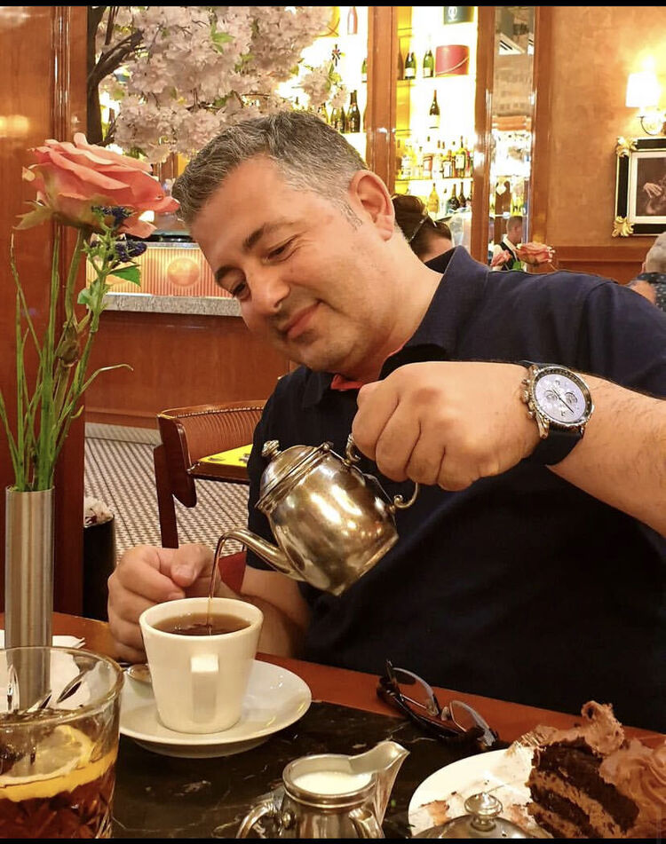  29547220  Alexandru, 61 ,    