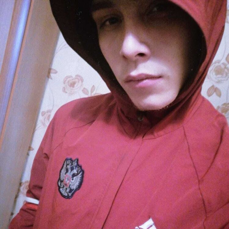  42968360  Vladslav, 24 ,    