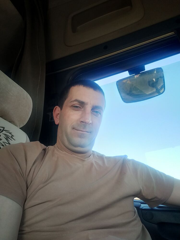  52905800  , 40 ,    