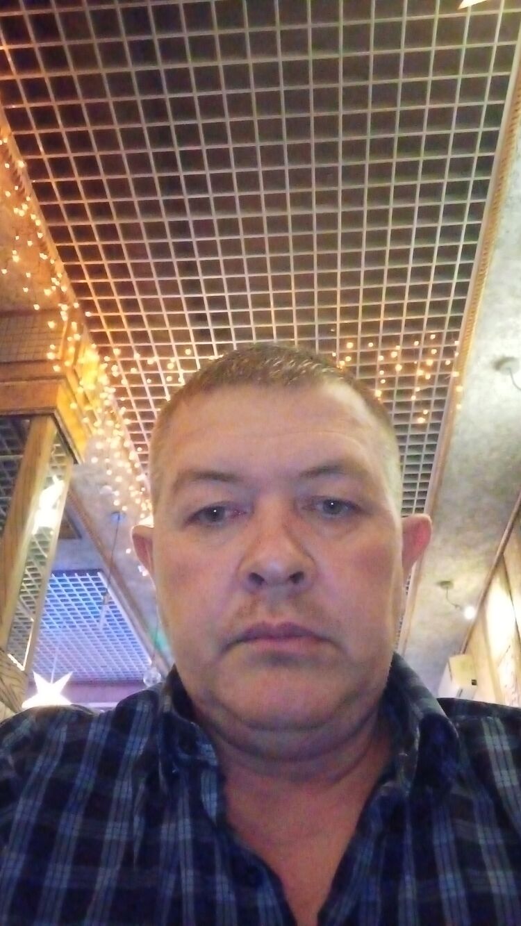  33684800  , 44 ,    