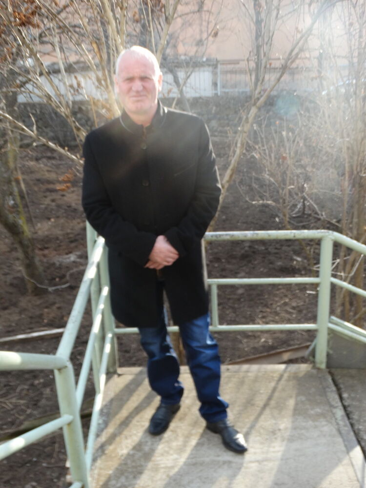  13034920  Hakob, 53 ,    