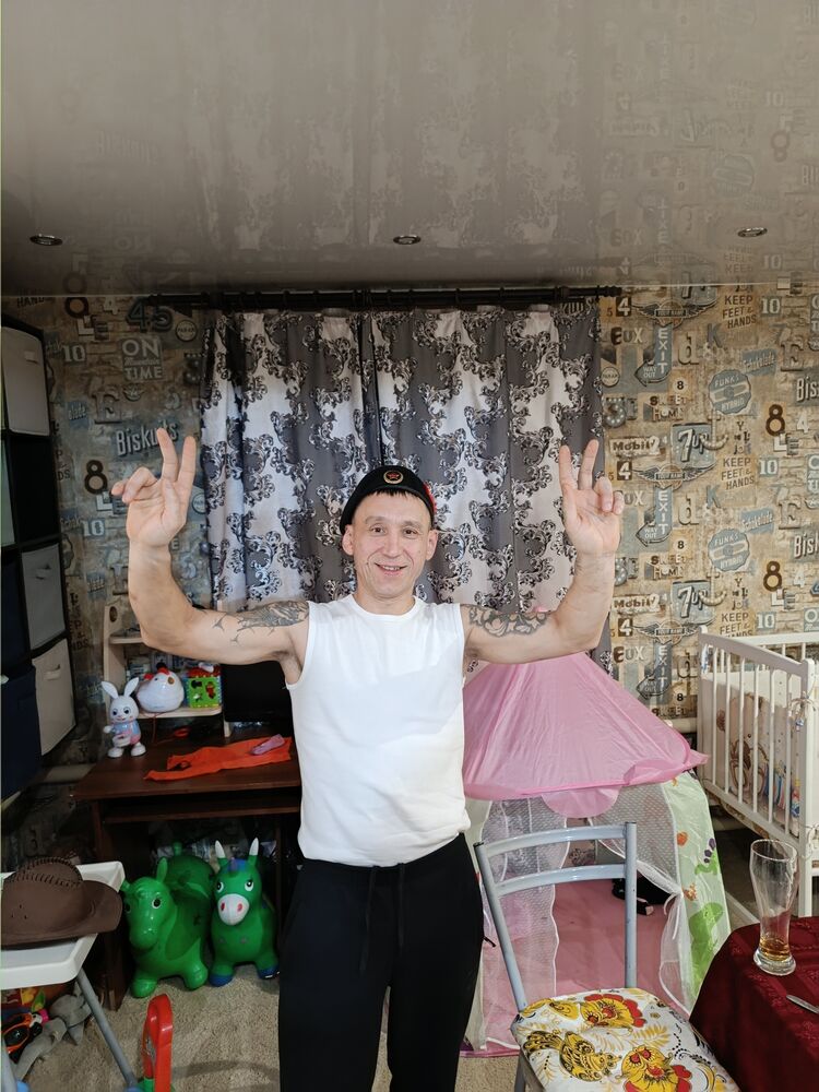  ,   Oleg, 51 ,   ,   