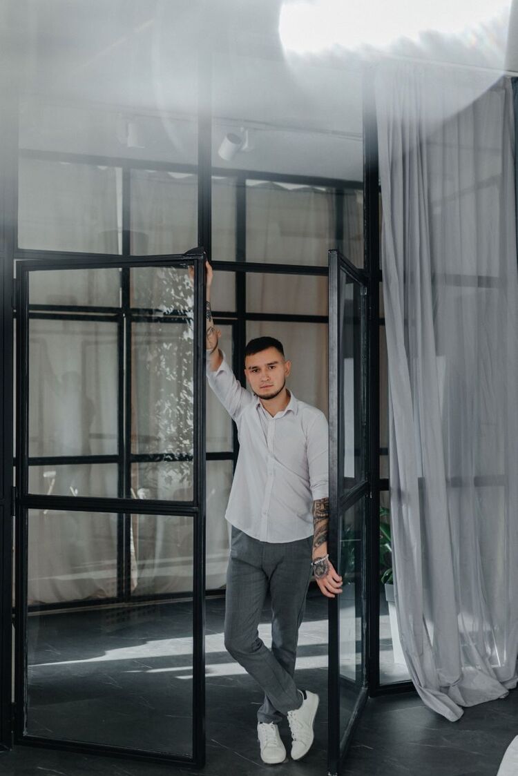 ,   Kirill, 25 ,   ,   