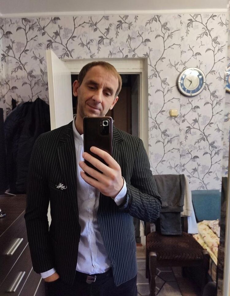  ,   Andrew, 41 ,     , c 