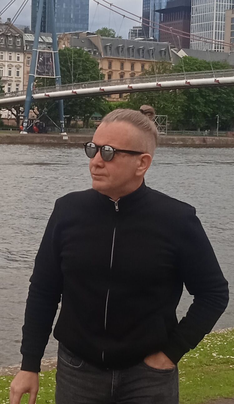  47312430  AlekS, 51 ,    Frankfurt Am Main