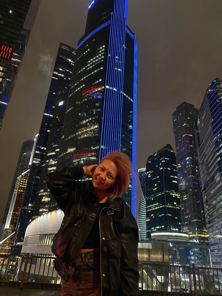 ���������� ������, ���� ������� Mee, 32 ����, ������������ 