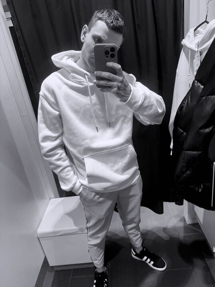  49478970  , 24 ,    