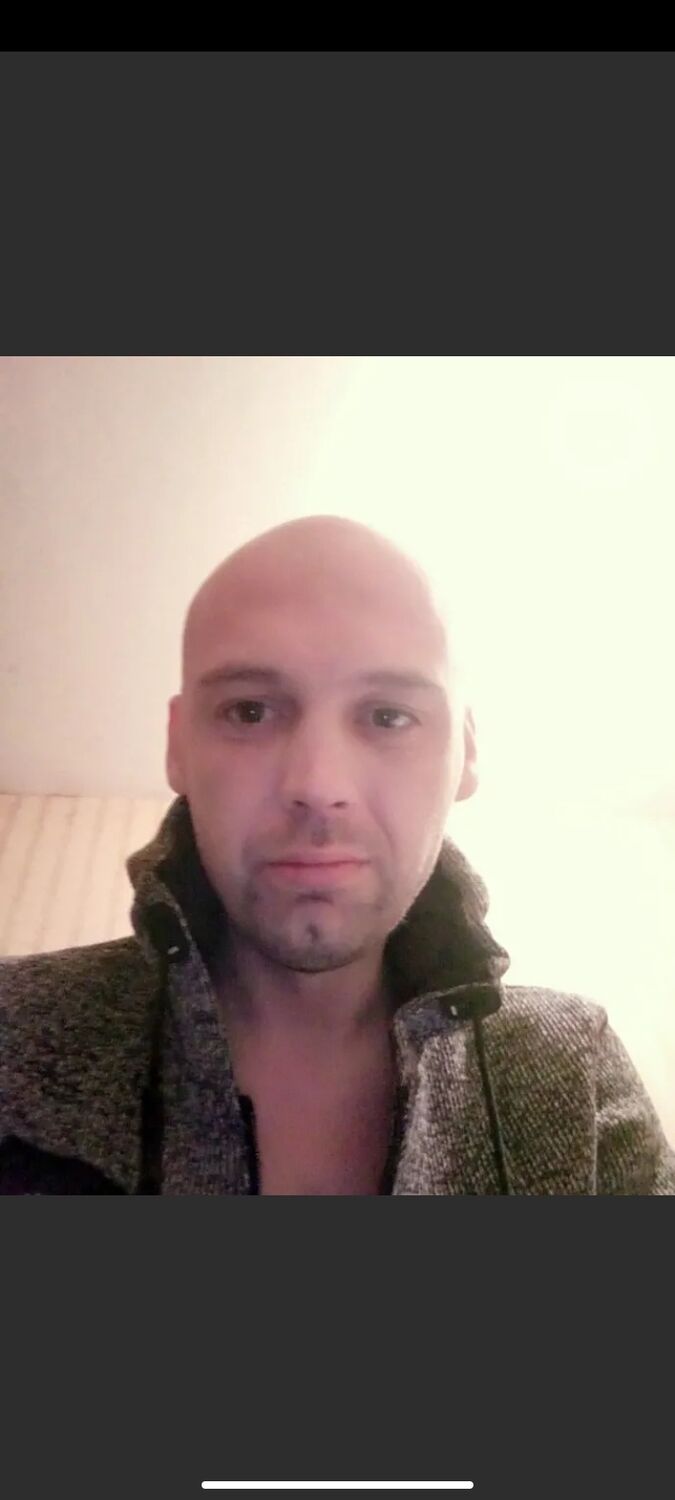  30015480  , 37 ,    