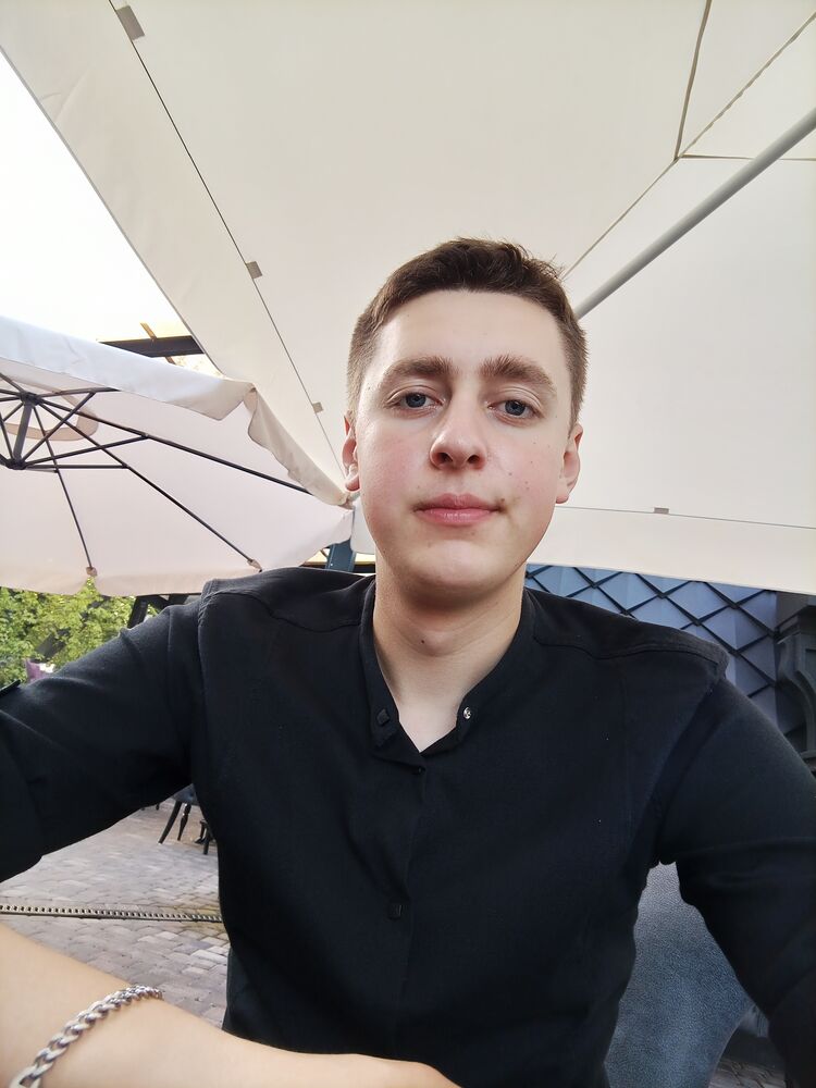  ,   Slavik, 22 ,   ,   