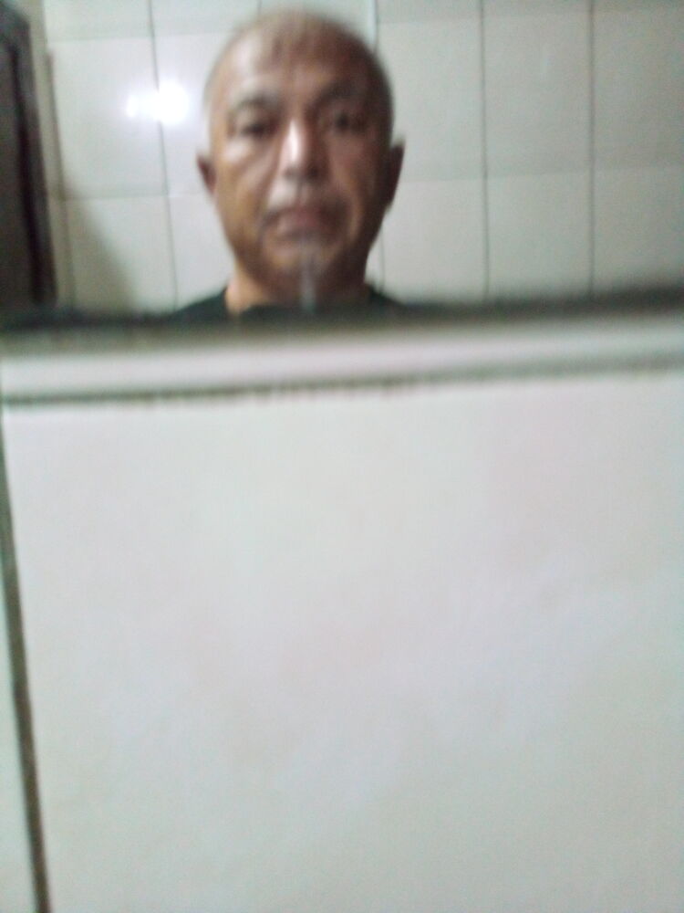  44430750  Rasuljon, 49 ,    