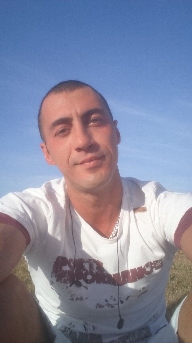  16887700  KoT, 40 ,    