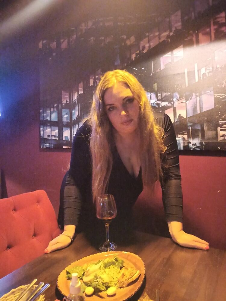   ,   Alyona, 42 ,   c 