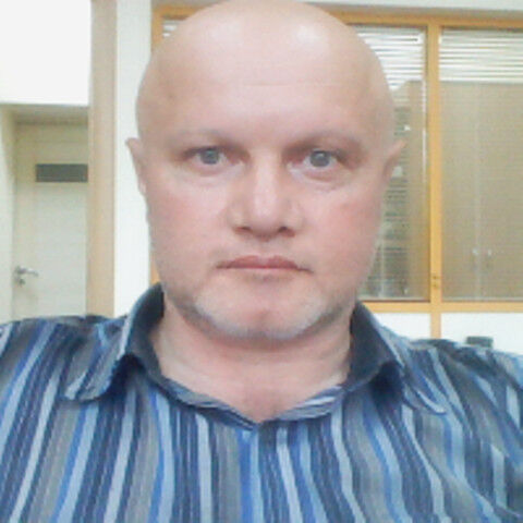  11351370  Viiiktooor, 48 ,    