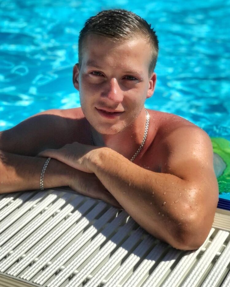  ,   Dmitriy, 32 ,   , 