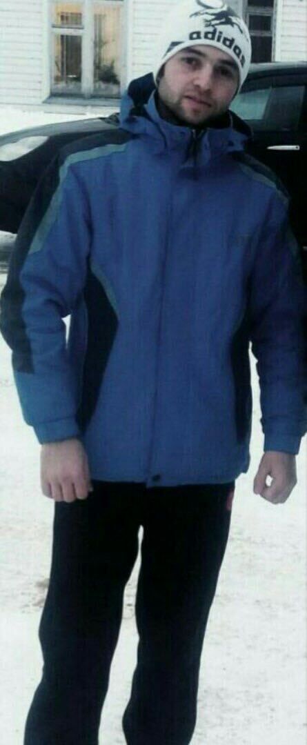  Zory,     , 37 ,  