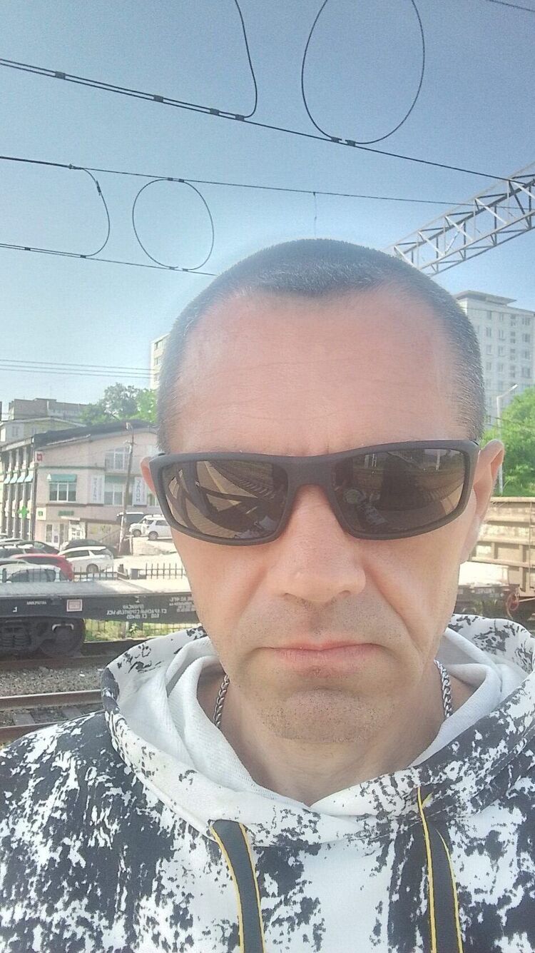  40388610  , 49 ,    