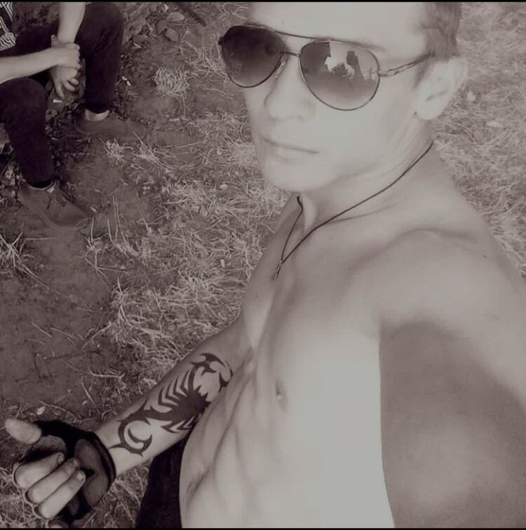  33922380  Tolik, 24 ,    