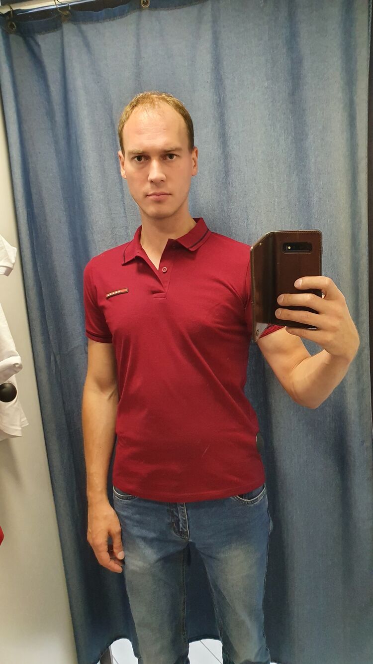  ,   Maxim, 37 ,   ,   , c 