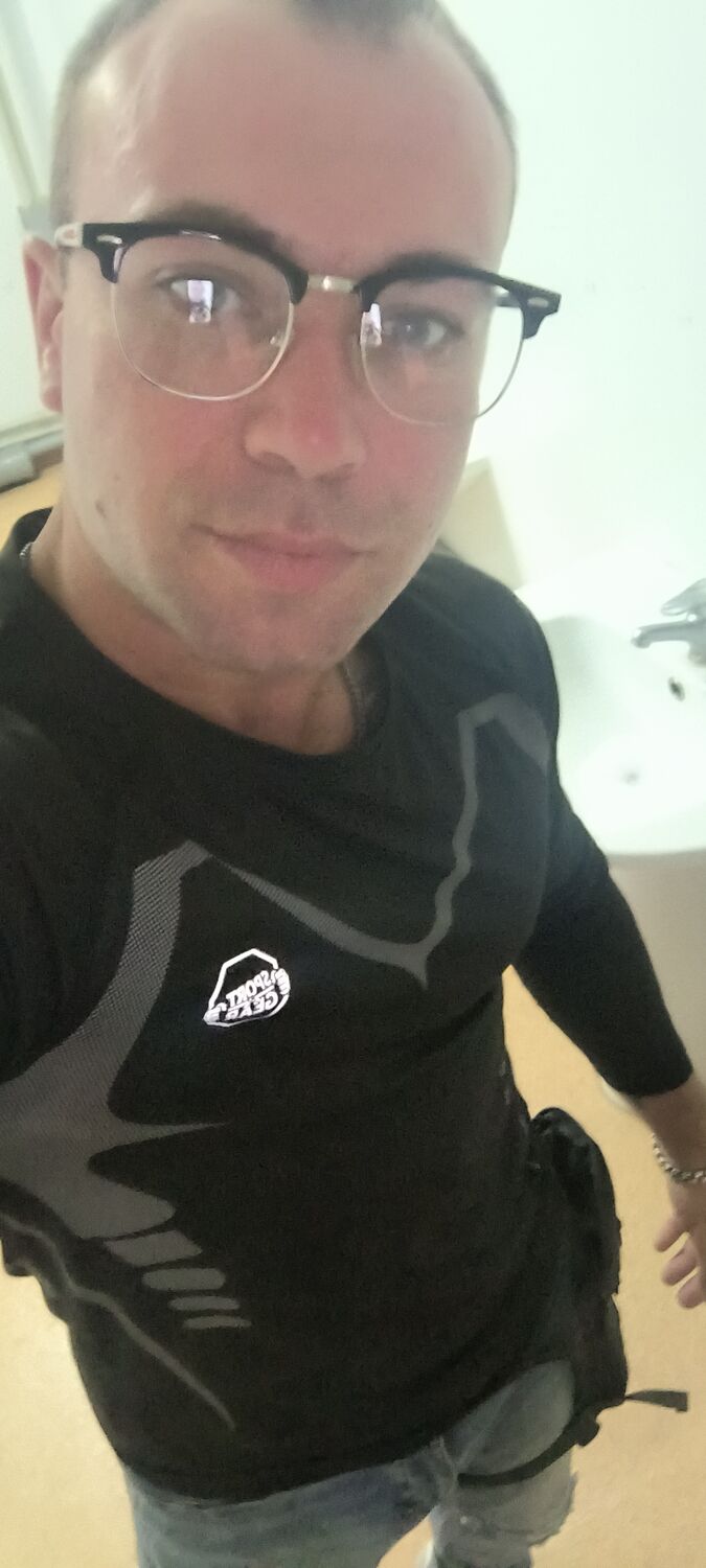  36786470  Iliayanapa, 34 ,    