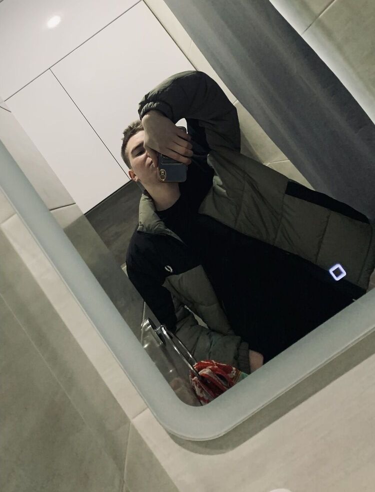  52385880  , 21 ,    