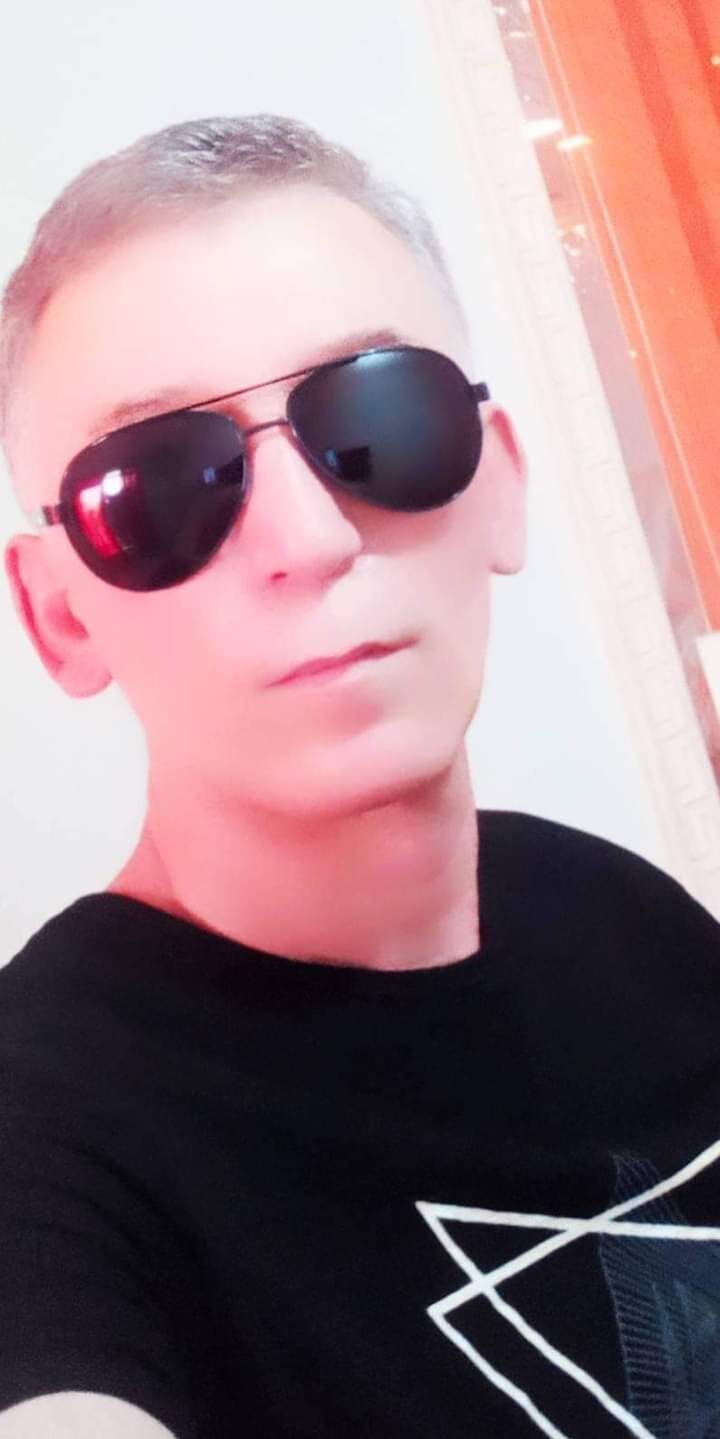  39494830  , 49 ,    