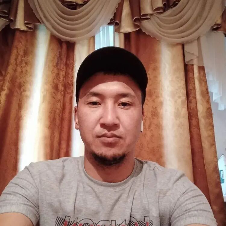  -,   Nurik, 37 ,   ,   