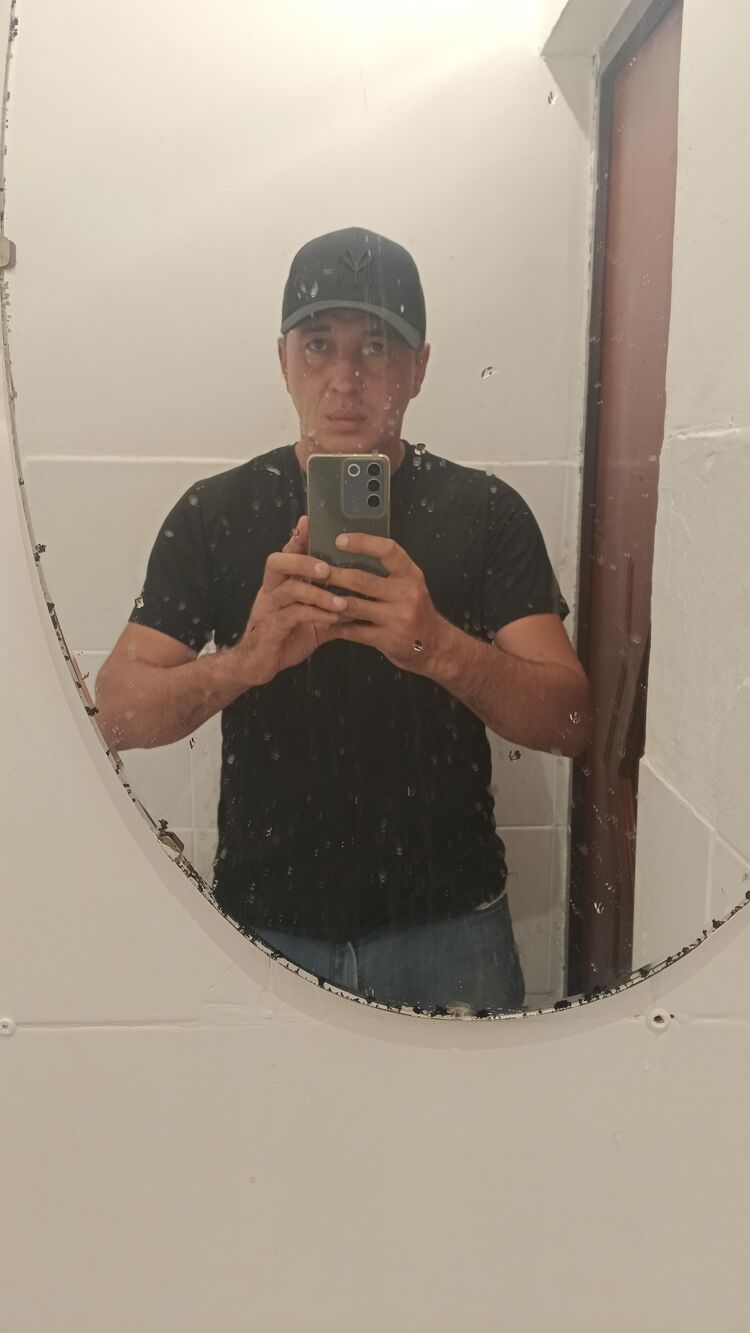  44561970  , 37 ,    