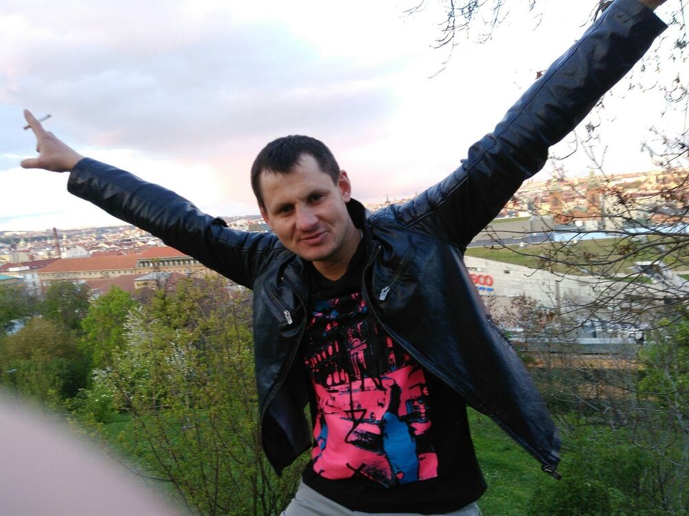  ,   Dennis, 45 ,   ,   , c 