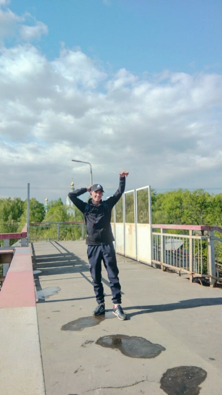  ,   Zheka, 25 ,   ,   , c 