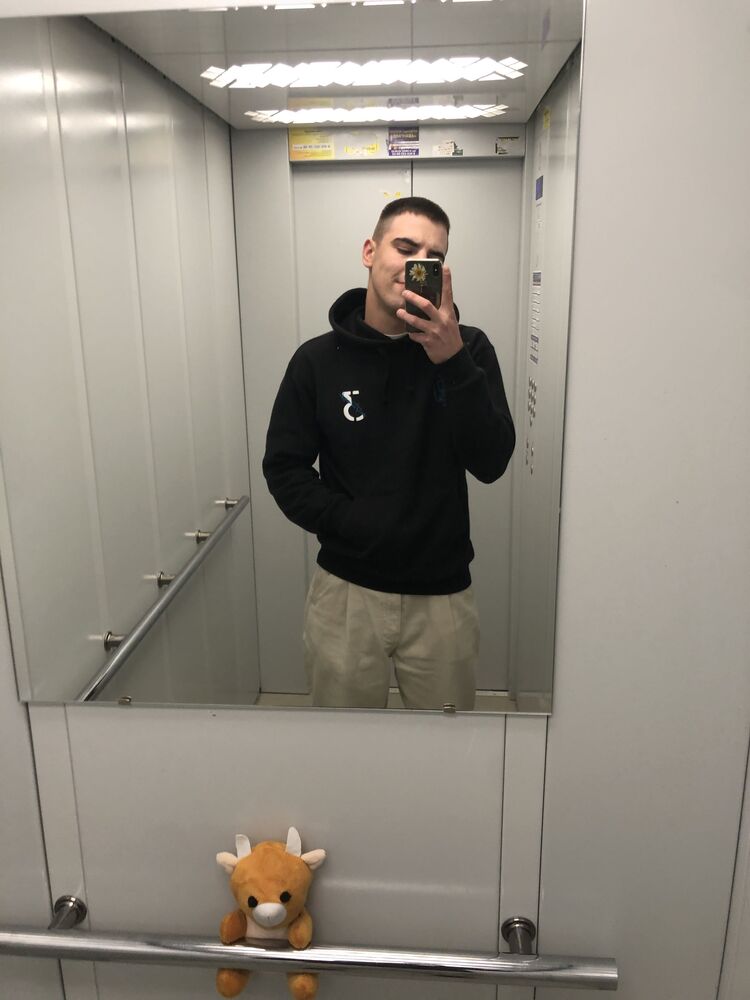 ���� 35703140 ����� �����, 23 ����, ���� ���������� � �������